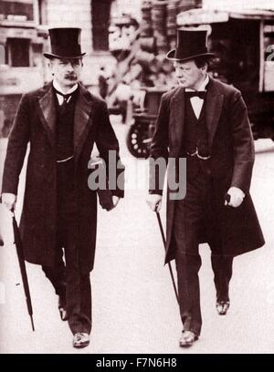 David Lloyd George (1863-1945) et Winston Churchill (1874-1965) en 1907 Banque D'Images