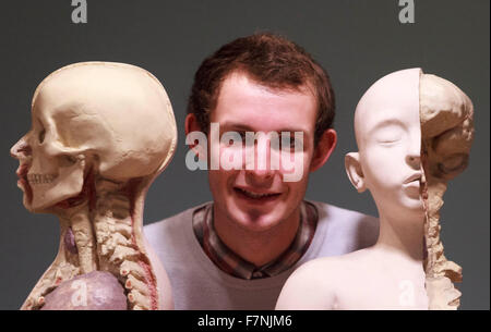 Edinburgh, Royaume-Uni. 2e décembre. Exposition met en évidence l'anatomie du corps et l'extérieur. L'Université d'édimbourg afficher une remarquable pièce highlinting détails des poumons humains. Photo Doug Stevens commissaire de l'exposition. Pako Mera/Alamy Live News. Banque D'Images