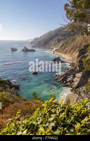 Vue sur l'océan à l'autoroute no 1, en Californie Banque D'Images