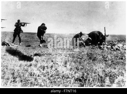 Photographie de l'exécution des Juifs de Kiev par une armée allemande de l'unité mobile de meurtre. 1942 Banque D'Images