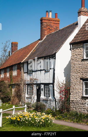 Gites dans le vieux village de Wiltshire Steeple Ashton UKcolor, coloré, coloré, joli, attractif, Banque D'Images