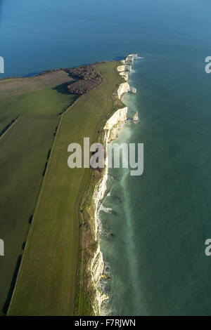 Une vue aérienne de Old Harry Rocks, à l'île de Purbeck, Dorset. Banque D'Images