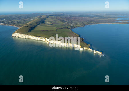 Une vue aérienne de Old Harry Rocks, à l'île de Purbeck, Dorset. Banque D'Images