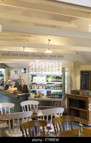 Le salon de thé de mûrier à Bateman's, East Sussex. Banque D'Images