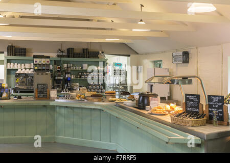 Le salon de thé de mûrier à Bateman's, East Sussex. Banque D'Images