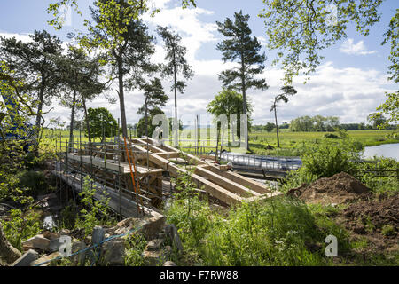 Les travaux de construction à Croome, Worcestershire. Une base aérienne de guerre secrète, aujourd'hui un centre des visiteurs, était autrefois un centre d'activité pour des milliers de personnes. L'extérieur est la plus grandiose des paysages anglais, 'Capability' Brown Première commission, magistrale avec commandin Banque D'Images