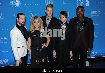 New York, NY, USA. 1er décembre 2015. Pentatonix arrivées au 11e Conférence annuelle de l'UNICEF Snowflake Ball, Cipriani Wall Street, New York, NY 1 décembre 2015. © Kristin Callahan/Everett Collection/Alamy Live News Banque D'Images