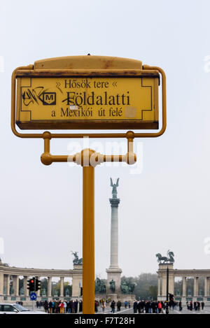 Métro M1 Földalatti Andrássy Ut, sous Gare Place des Héros Hösök tere, Budapest, Hongrie, du patrimoine mondial de l'UNESCO Banque D'Images