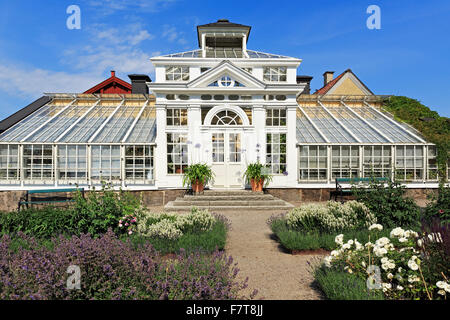 Serre avec lits de fleurs dans le jardin du château de Gripsholm, Mariefred, Strängnäs, comté de Södermanland (Suède) Banque D'Images