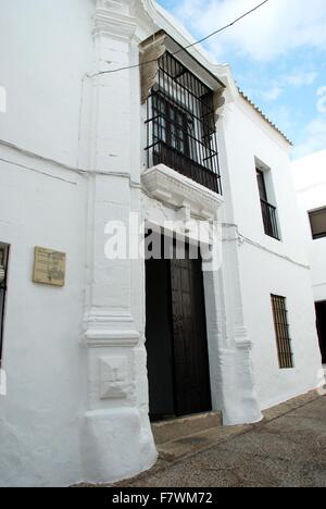 Vue avant de la Casa del Mayorazgo, Vejer de la Frontera, Andalousie, espagne. Banque D'Images