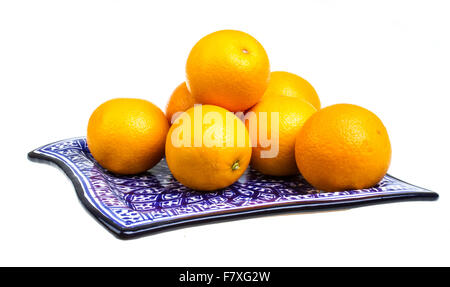 Tas d'oranges dans le plat Banque D'Images