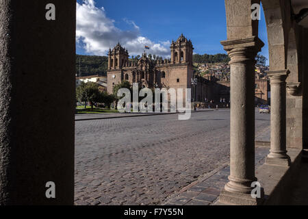 La Cathédrale de Cuzco, commencez à construire au xvie siècle sur la base d'Viracocha palais de l'Inca. Banque D'Images