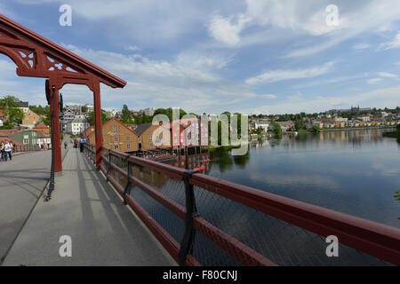 Vieille ville pont "gamle bybroen", Trondheim, Sør-Trøndelag, Norvège Banque D'Images