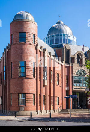 Entrée principale de la Cour Centre building Hull Lowgate Kingston-upon-Hull Yorkshire Angleterre UK GB EU Europe Banque D'Images