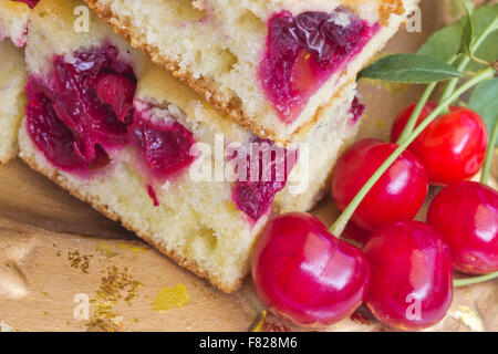 Cake aux cerises Banque D'Images