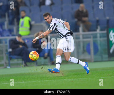 Rome, Italie. 06Th Nov, 2015. STEFANO STURARO au cours de la Serie A italienne football match S.S. Lazio vs C.F. La Juventus au Stade olympique de Rome, le 04 December, 2015. Credit : Silvia Lore'/Alamy Live News Banque D'Images