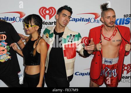 Los Angeles, CA, USA. 9Th Jul 2015. Jack Lawless, JinJoo Lee, Joe Jonas, Cole Whittle, DNCE présents à la radio KIIS FM Jingle Ball 2015 iHeartRadio, Staples Center, Los Angeles, CA, le 4 décembre 2015. Credit : Sara Cozolino/Everett Collection/Alamy Live News Banque D'Images