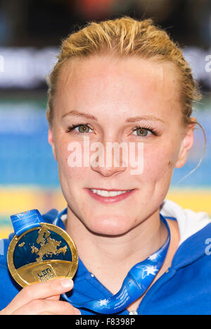 Netanya, Israël. 08Th Nov, 2015. Sarah SJOESTROEM SWE médaille d Women's 100m nage libre Netanya, Israel, LEN Institut Wingate Court Européenne Championnat de natation Cours 2 - 6 décembre, 2015 Netanya 04-12-2015 Giorgio Perottino/Insidefoto Photo Credit : Insidefoto/Alamy Live News Banque D'Images