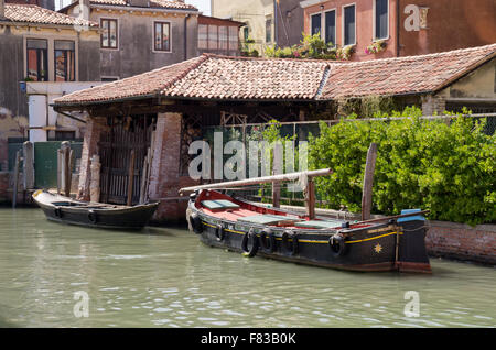 Venice Cannaregio Rio di Marcuola ancien bateau à voile Banque D'Images