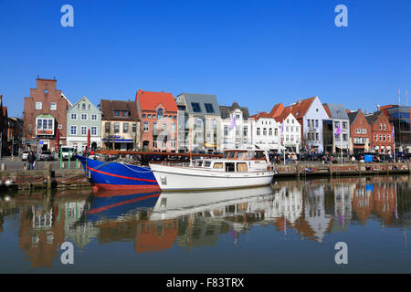Vieux port de Husum, Frise du Nord, Schleswig-Holstein, Allemagne, Europe Banque D'Images