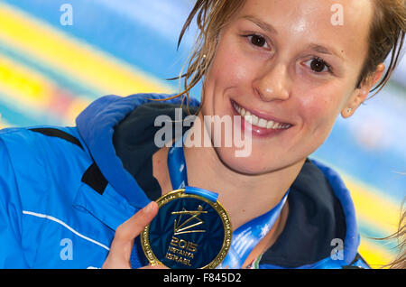 Netanya, Israël. Le 05 mai 2015. Federica PELLEGRINI ITA médaille d Women's 200m nage libre Netanya, Israel, LEN Institut Wingate Court Européenne Championnat de natation Cours 2 - 6 décembre, 2015 Netanya 05-12-2015 Natation Campionati Europei di natation à vasca corta Photo Giorgio Perottino/Deepbluemedia Insidefoto Insidefoto/crédit :/Alamy Live News Banque D'Images