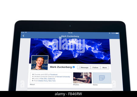 Le site web de Mark Zuckerberg sur l'application Facebook, vue sur un iPad Air Banque D'Images