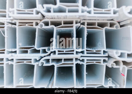 Baisse réelle de la fenêtre Profil pour la fabrication de portes et fenêtres Banque D'Images