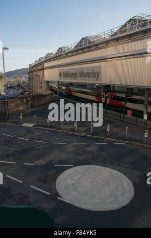 La gare de Waverley, Calton Road, Edinburgh, Ecosse, Royaume-Uni. Banque D'Images