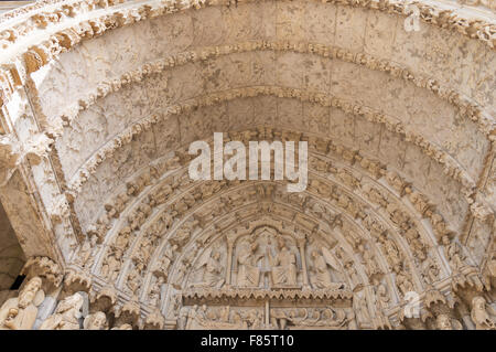 Le tympan du porche nord,la cathédrale de Chartres, Eure-et-Loir, France, Europe Banque D'Images