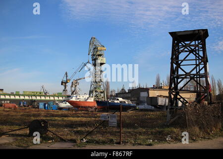 Gdansk, Pologne 6e, décembre 2015 de la Zone économique spéciale de Poméranie a acheté 30 hectares du chantier naval de Gdansk et a l'intention de les vendre à des promoteurs pour usage résidentiel et commercial. L'opération a permis à la cour pour rembourser les créanciers et d'assurer son fonctionnement normal. Credit : Michal Fludra/Alamy Live News Banque D'Images