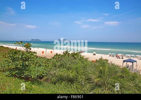 Célèbre plage de Barra à Rio de Janeiro, Brasil Banque D'Images