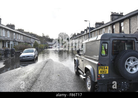 Kendal, UK. 06 Dec, 2015. Castle Garth dans Kendal est inondé. Storm Desmond ont provoqué de graves inondations dans la région de Kendal et de l'ensemble de la région de Cumbria. Crédit : Michael Scott/Alamy Live News Banque D'Images