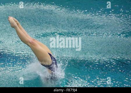 Torino, Italie. 06 Dec, 2015. Fedorova Solana en action à l'International de plongée 4 Nations trophy s'est tenue à Turin. © Massimiliano Ferraro/Pacific Press/Alamy Live News Banque D'Images