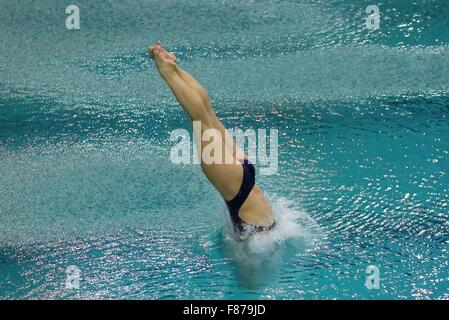 Torino, Italie. 06 Dec, 2015. Fedorova Solana en action à l'International de plongée 4 Nations trophy s'est tenue à Turin. © Massimiliano Ferraro/Pacific Press/Alamy Live News Banque D'Images