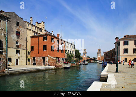 Un canal dans la lagune de Venise, Venise, UNESCO World Heritage Site, Vénétie, Italie, Europe Banque D'Images