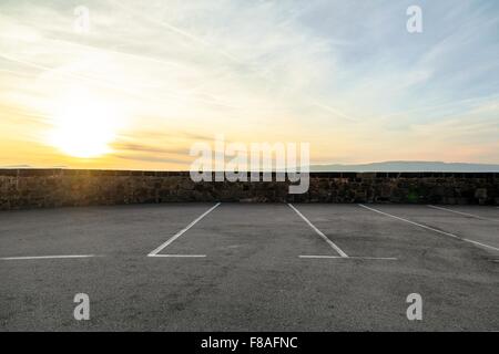 Aire de stationnement vide Banque D'Images