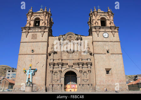 Cathédrale de Puno Banque D'Images