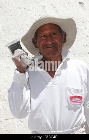 'Maestros' canteros ou Quarryman Dans Ruta del sillar, Arequipa, Pérou Banque D'Images