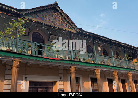 Maison de style traditionnel portugais, Panjim Goa Inde Trimestre Fontainhas Banque D'Images