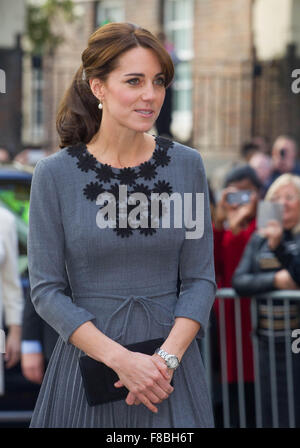 Catherine duchesse de Cambridge arrive à l'hôtel de ville d'Islington. Banque D'Images