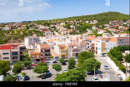 Paysage urbain d'Espagnol resort ville Calafell en été Banque D'Images