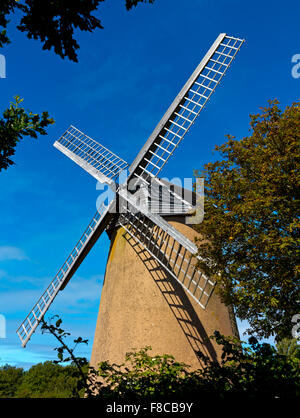 Moulin à Vent de Bembridge ou Knowle moulin sur l'île de Wight Angleterre UK construit autour de 1700 et maintenant un bâtiment classé grade 1 Banque D'Images