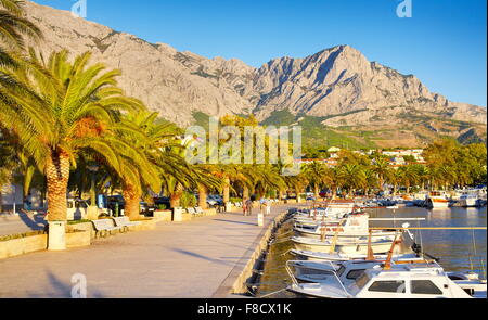 La Croatie, Makarska Riviera, Village de Baska Voda Banque D'Images