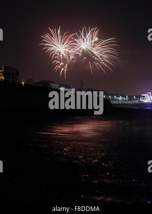 Golowan fireworks Festival sur la Promenade de Penzance, Cornwall, England, UK. Banque D'Images