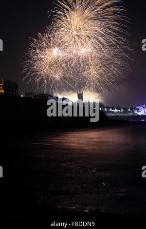 Golowan fireworks Festival sur la Promenade de Penzance, Cornwall, England, UK. Banque D'Images