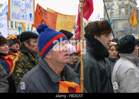 Personnes qui protestaient à Kiev, lors de la Révolution orange. L'Ukraine Banque D'Images