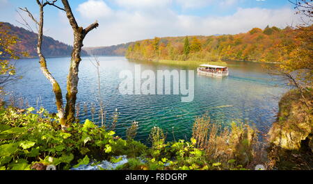 Le parc national des Lacs de Plitvice en automne, la Croatie, l'UNESCO Banque D'Images