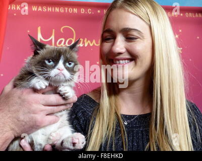 San Francisco, CA on December 8, 2022. Alexis Cozombolidis, Hunter Pence's  wife, walks the arrival red carpet for the Sports Illustrated Sportsperson  of the Year Awards held at The Regency Ballroom in