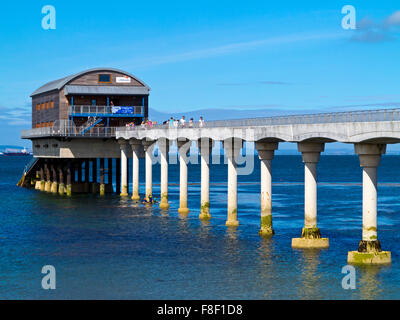 Station de sauvetage de la RNLI Bembridge sur la côte est de l'île de Wight Angleterre UK ouvert en 2010 et servant à l'expédition Solent Banque D'Images