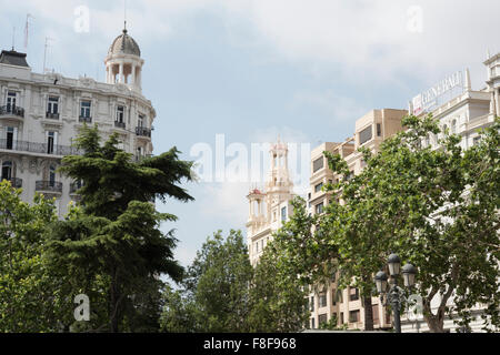 Vue sur la Plaza del Ayuntamiento, Valencia, Espagne. Banque D'Images